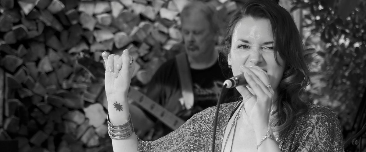 Rejana Woock - Sängerin und Bühnenexpertin für den starken Auftritt als Leader